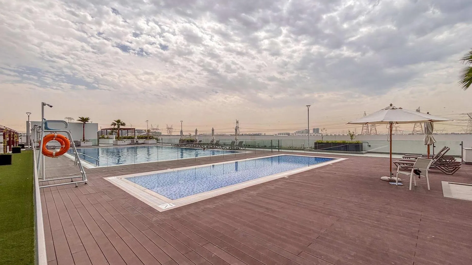 Frank Porter - Azizi Riviera 1 Dubai