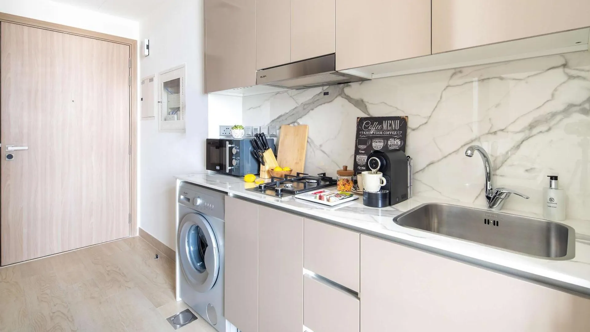 Apartment Frank Porter - Azizi Riviera 1 Dubai