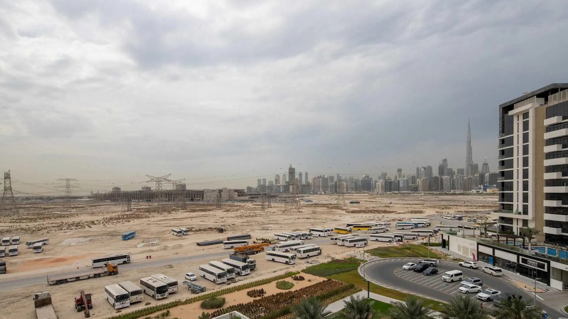 Frank Porter - Azizi Riviera 1 Dubai 0*,  United Arab Emirates